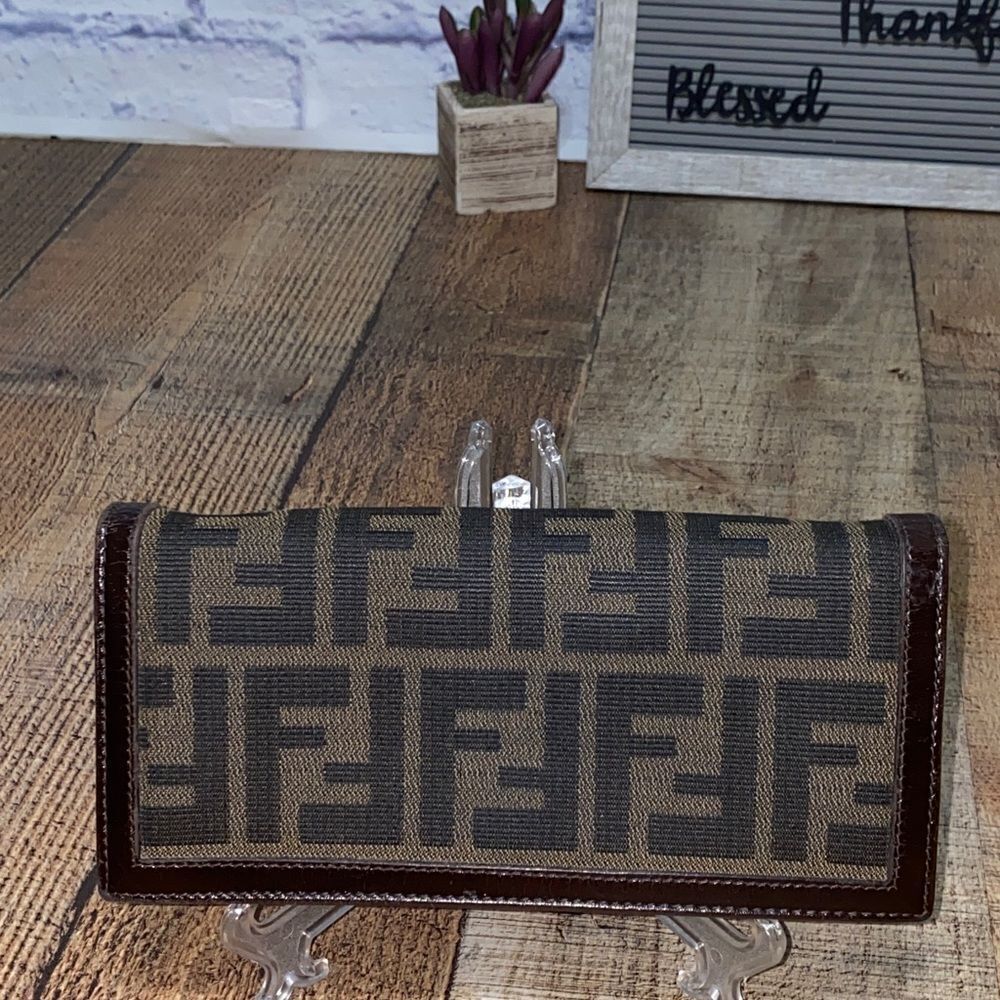FENDI Zucca Continental Wallet in Tobacco authentic in box